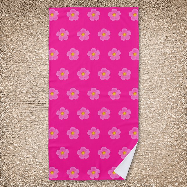 Pink Moss Rose Flower Seamless Pattern on Beach Towel (Pink Moss Rose flower seamless pattern on beach towel)