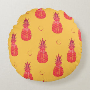 Pink pineapple on orange background. Seamless patt Round Cushion