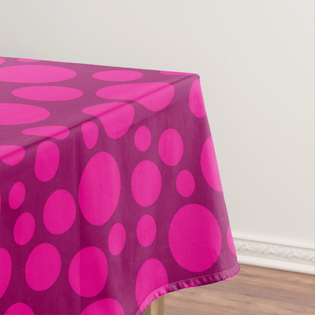 Pink polka dot tablecloth (In Situ)