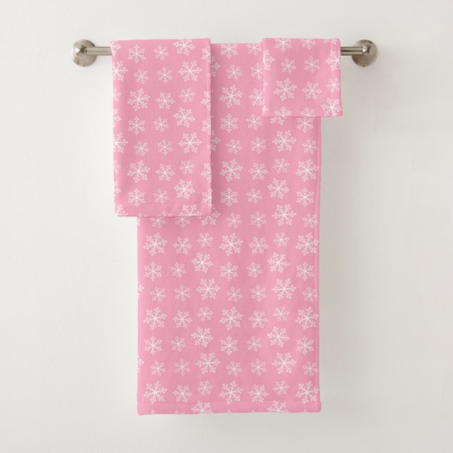 Pink Snowflake Bath Towel Set (Insitu)