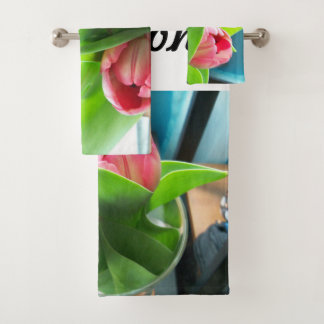 Pink tulips on a bathroom towel set