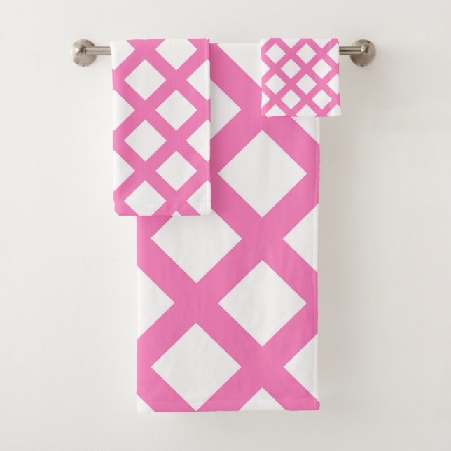 Pink White Chequered Diamond Pattern Bath Towel Set (Insitu)