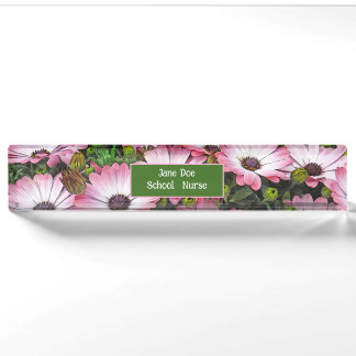 PINK & WHITE SHASTA DAISIES NAMEPLATE