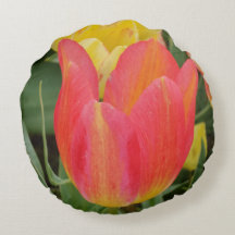 Pink Yellow Tulips Round Pillow
