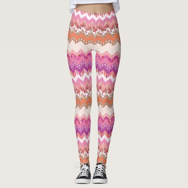 Pink zigzag background leggings (Front)