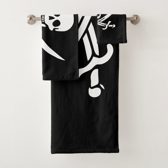 Pirate Flag Bath Towel Set (Insitu)