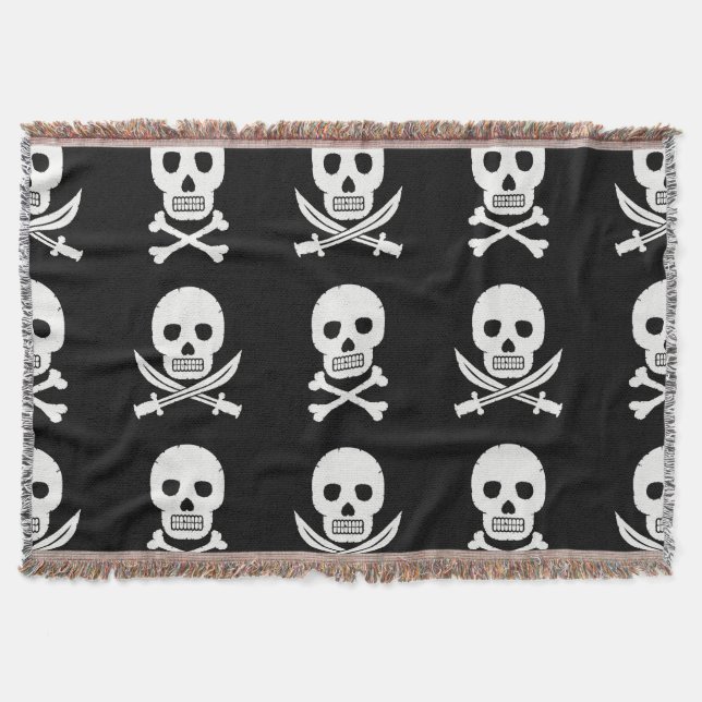 Pirate Skulls Crossbones Seamless Pattern Throw Blanket (Front)