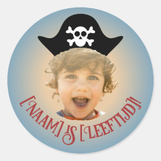 Piraten Foto Sticker– Eigen Naam & Leeftijd -  Classic Round Sticker