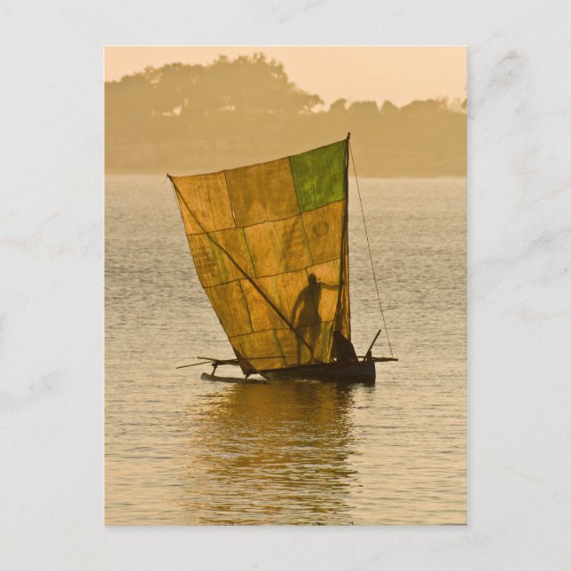 Piroguier Vezo Postcard (Front)