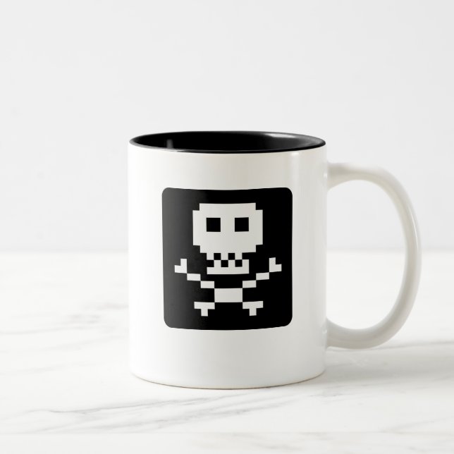 Pixl Skull Mug (Right)