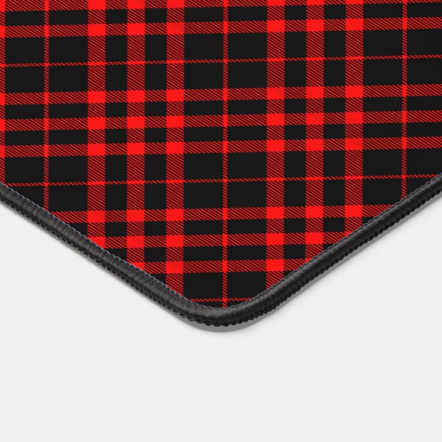 Plaid Grunge Pattern Tartan Cool Retro Black & Red Desk Mat (Corner)