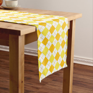 Plaid pattern table runner