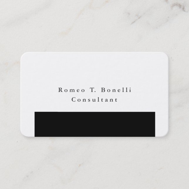Plain Elegant Black & White Minimalist Design Business Card (Front)