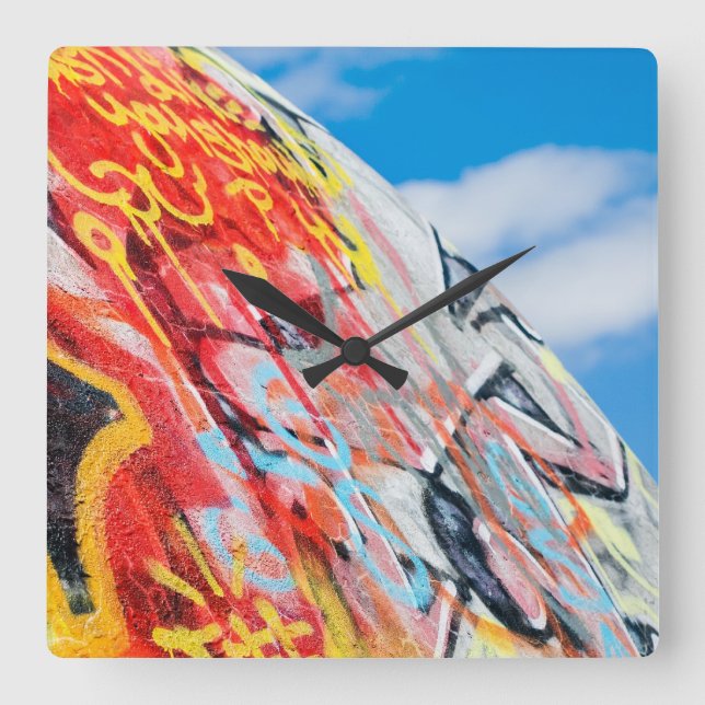 planet graffiti square wall clock (Front)