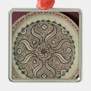 Plate decorated with a flame pattern metal tree decoration