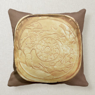 Plate (gold) cushion