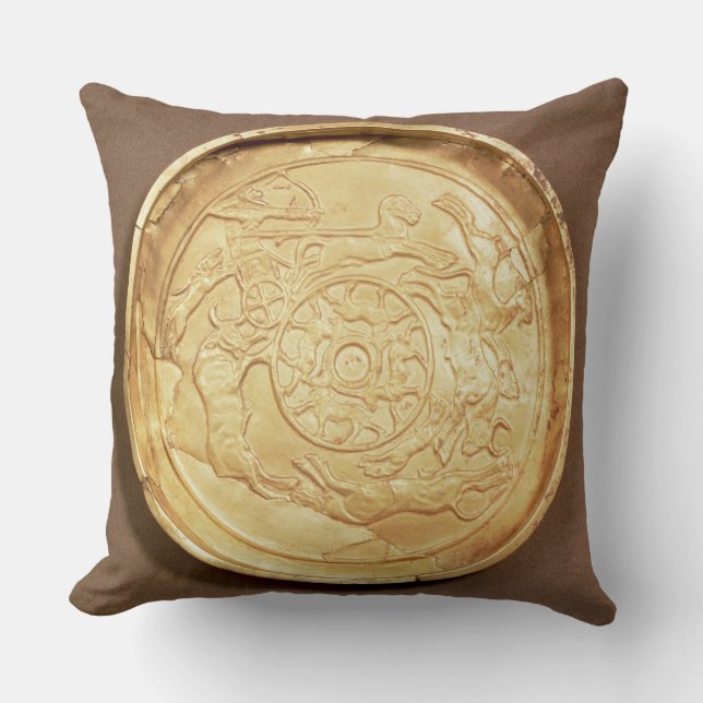 Plate (gold) cushion (Front)