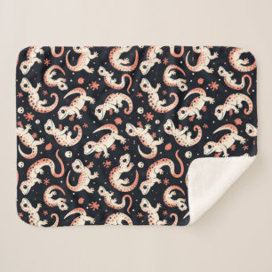 Playful Gecko Pattern Sherpa Blanket