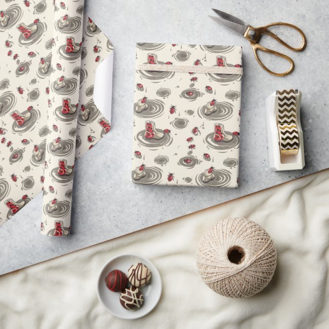  Playful Ladybug Dots Wrapping Paper (Crafts)
