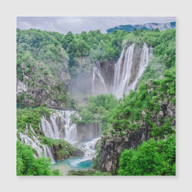 Plitvice lakes waterfall (Front)