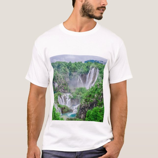 Plitvice lakes waterfall T-Shirt (Front)