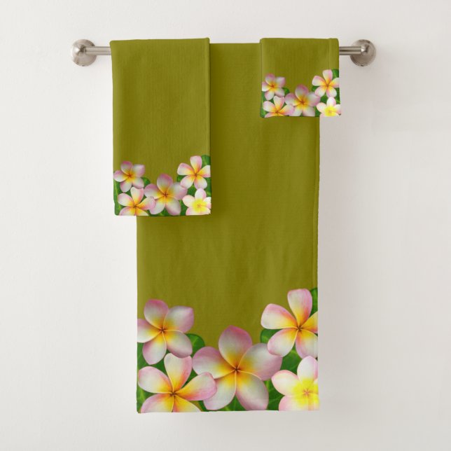 Plumeria Flowers on Beige Bath Towel Set (Insitu)