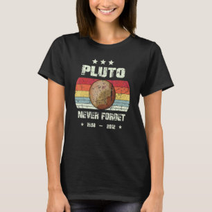 Pluto Never Forget 1930 2006 Vintage Space Scienc T-Shirt