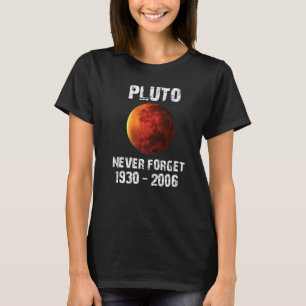 Pluto Never Forget 1930 2006 Vintage T-Shirt