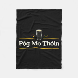 Póg mo thóin funny pog mo thoin irish st patricks fleece blanket