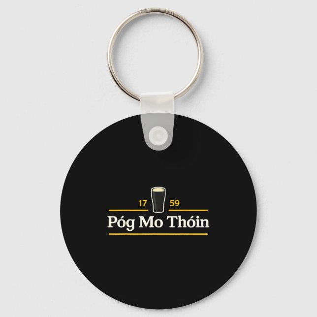Póg mo thóin funny pog mo thoin irish st patricks key ring (Front)