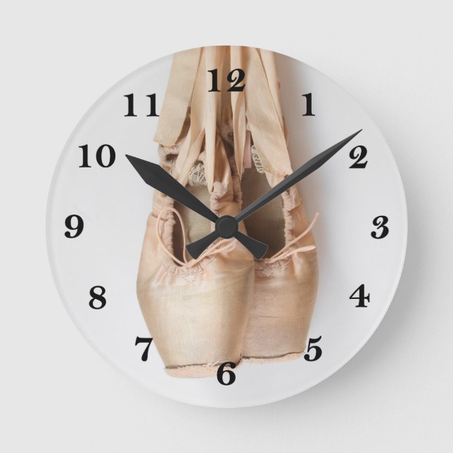 Pointe Shoes Round Clock (Front)