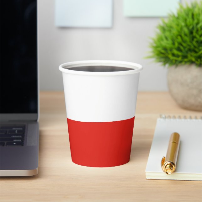 Poland flag paper cups (Insitu)