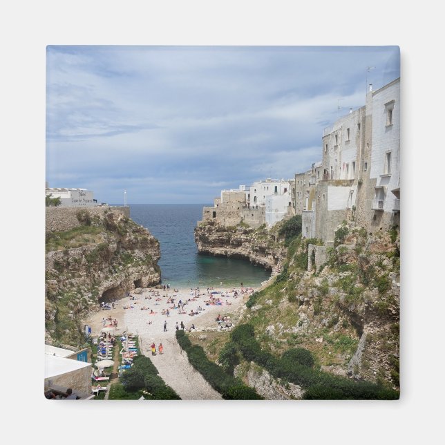 Polignano a Mare city beach in Puglia magnet (Front)