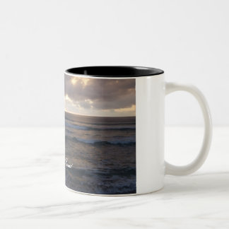 Polihale waves Two-Tone coffee mug