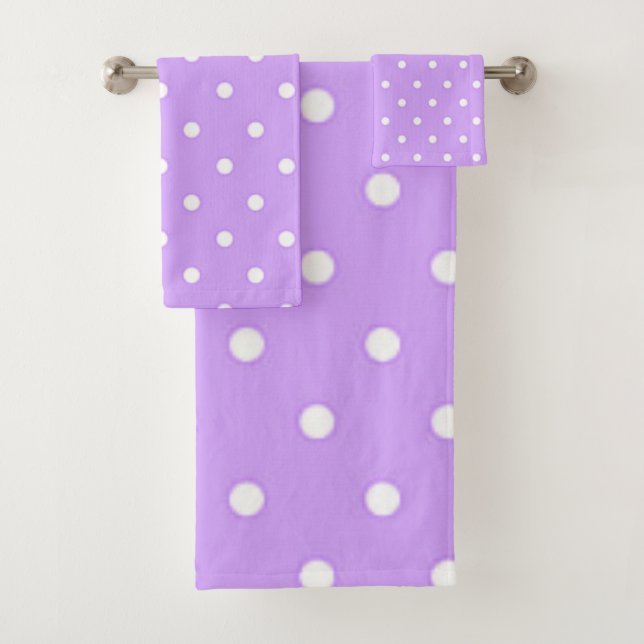 Polka dot pattern bath towel set (Insitu)