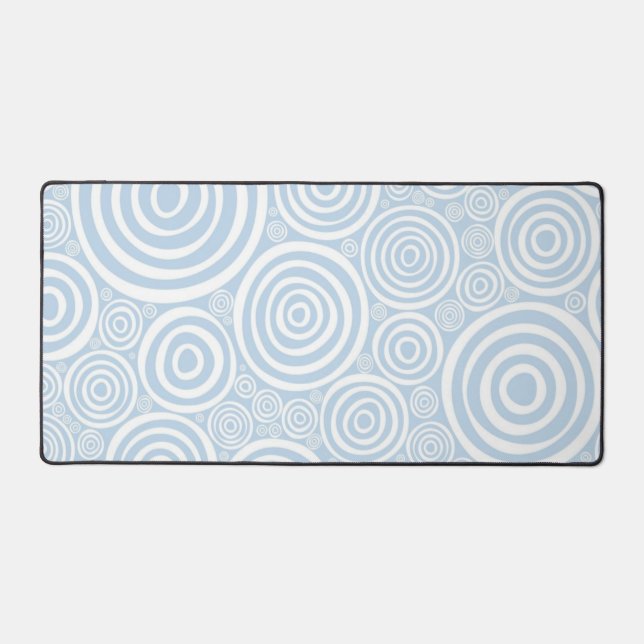 Polka dot pattern desk mat (Front)