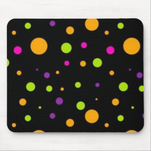 Polka dot pattern mouse pad
