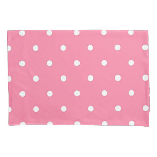 Polka dot pattern pillowcase