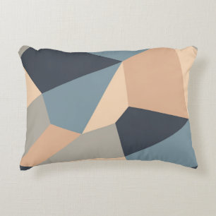 Polygonal variegated seamless pattern. multi-color decorative cushion