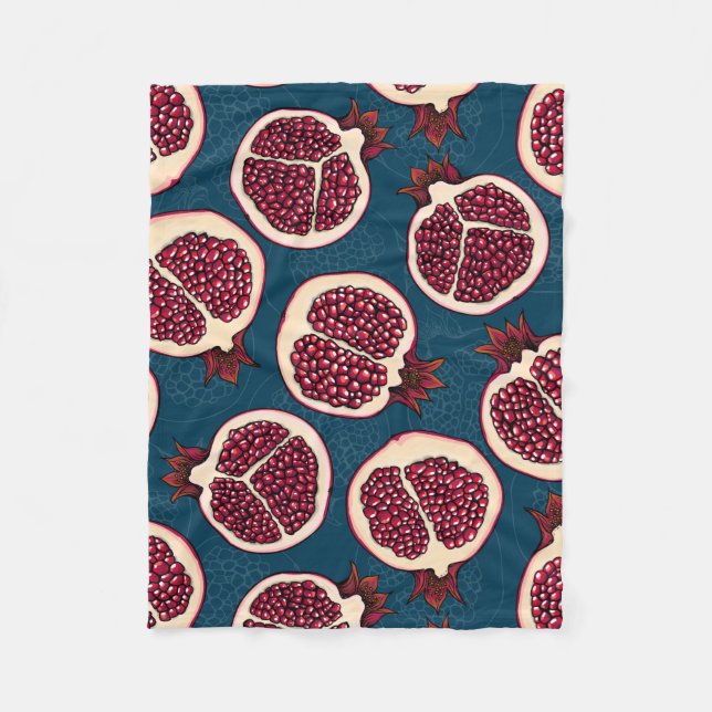 Pomegranate slices fleece blanket (Front)
