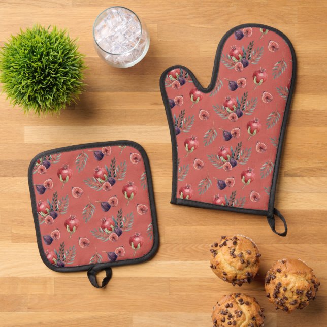 Pomegranates on Adobe Oven Mitt & Pot Holder Set (Top Down)