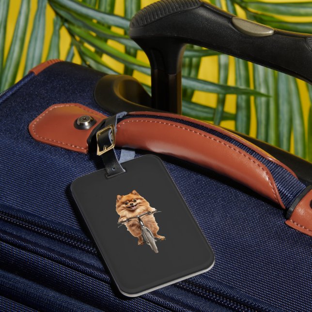 Pomeranian Luggage Tag (Front Insitu 1)