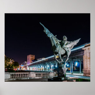 Pont de Bir-Hakeim at night - Paris, France Poster