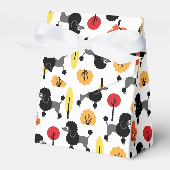 Poodle in the park favour box (Front Side)