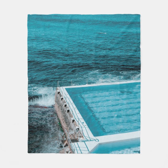 Pool near sea fleece blanket (Front)