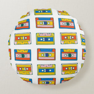 Pop art 90s seamless pattern of music cassettes. B Round Cushion