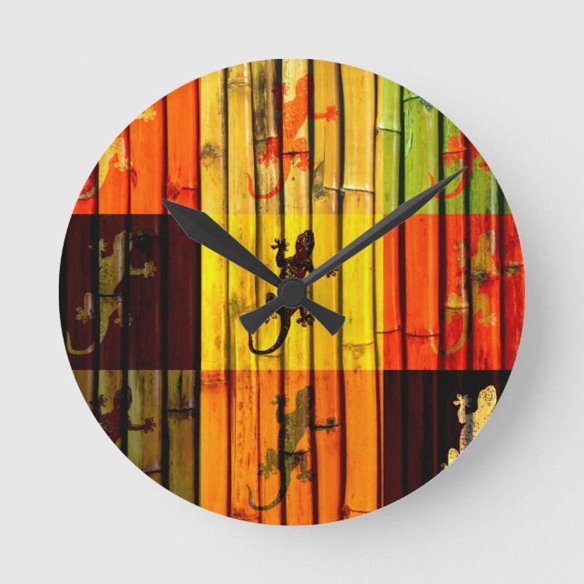 Pop Art Geckos on bamboo wall Art Design Round Clock (Front)