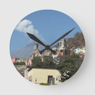 Popo says hello round clock