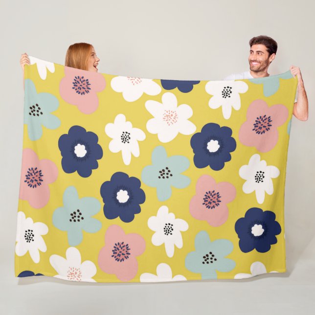 Poppy Warm 60x80 Fleece Blanket (In Situ)