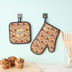 Popular Thanksgiving Pumpkin Autumn Collection Oven Mitt & Pot Holder Set